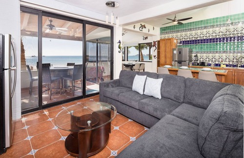 Ferrocarrilera House | Beachfront Paradise 2 BR 2 BA in Las Gaviotas Resort 1st FL Unit 413