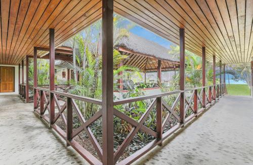 Luganville Resort | Beachfront Resort