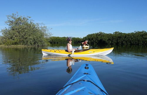 Mexican Riviera House | BEACHFRONT/sleeps 4-5/Whale Sharks/New Fridge/Kayaks available