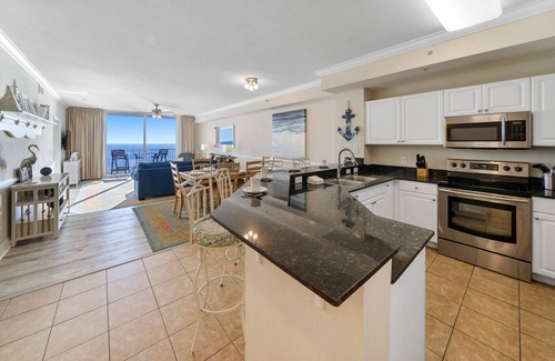 Panama City Beach Resort | Beachfront Tidewater Resort | 3 Pools & Beachfront