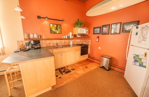 Tonquin Beach House | Beachfront Tofino with stunning ocean views- for Families!