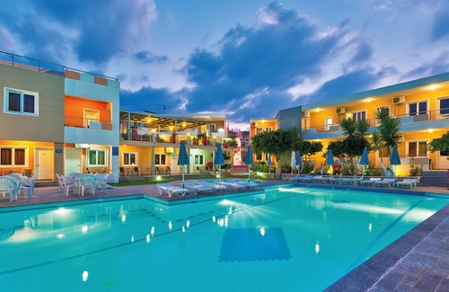 Kato Stalos Apartment | Beachfront Two Bedroom Apartment with kitchenette. nLia Bechfront Apartments