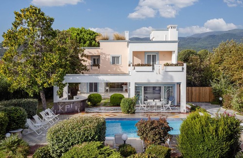 Nei Pori Villa | Beachfront " Villa Io "