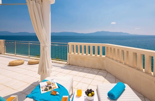 Gradac Villa | Beachfront Villa Shades of Summer