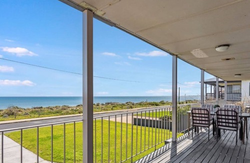Silver Sands House | Beachside at Silver Sands