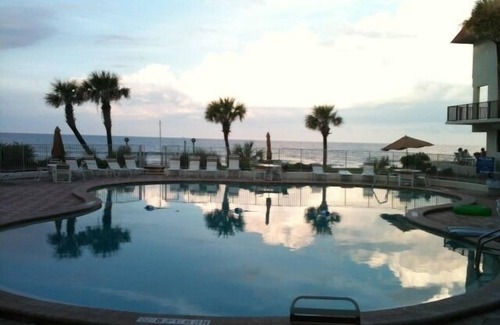 Ormond Beach Condo | Beachside Escape No Streets to Cross! 2BR 2BA Ormond Beach