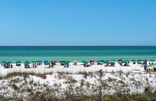 Crystal Beach House | Beachwood Bliss