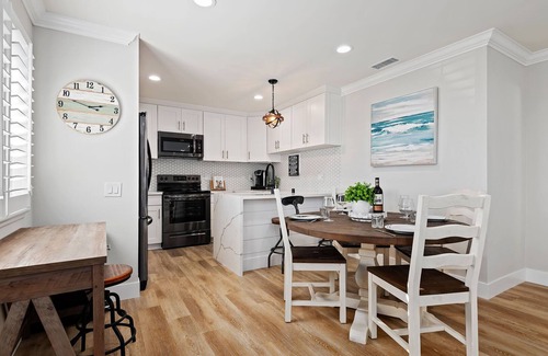 Carpinteria House | Beachy Bluffs - Luxury townhome in Carpinteria