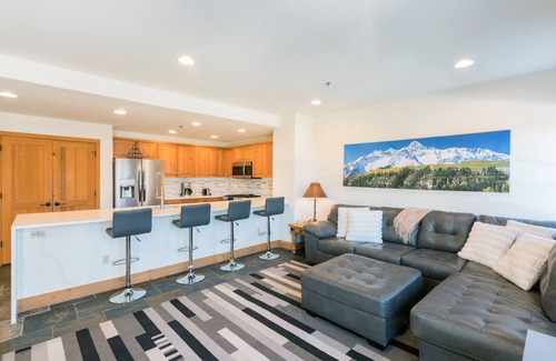 Mountain Village Condo | Bear Creek Lodge 209ab 2 Bedroom Condo by Alpine Lodging Telluride
