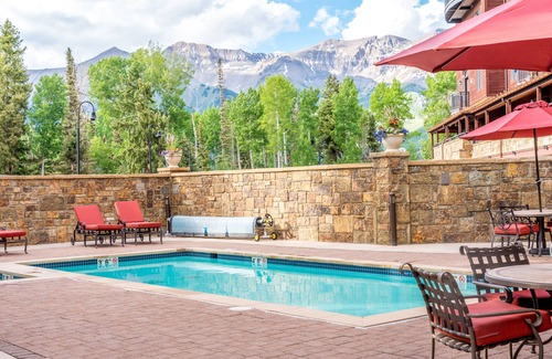 Mountain Village Condo | Bear Creek Lodge 212ab 2 Bedroom Condo by Alpine Lodging Telluride