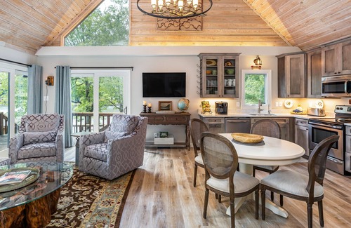 Eatonton House | Bear Creek Quiet and Secluded!