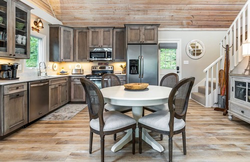 Eatonton House | Bear Creek Quiet and Secluded!