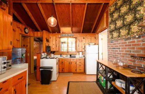 Meredith Apartment | Bear Island Getaway – Relax, Explore, Reconnect