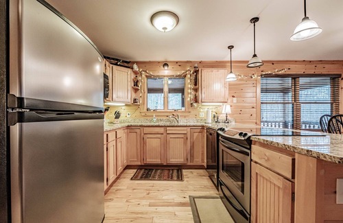 Sunday River Area Cabin | Bear River Cabin- close to State Park
