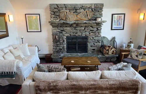 Rochester Cottage | Bear’s Den Green Mountain Retreat