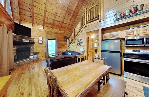 Gatlinburg - Pigeon Forge Cabin | Bears Repeating