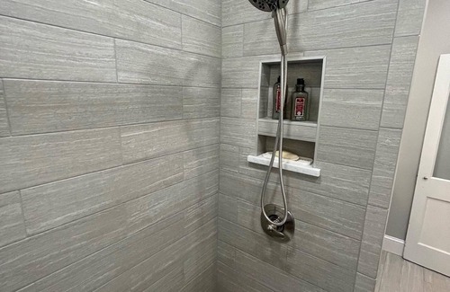 Hickory Apartment | Bearson Villa