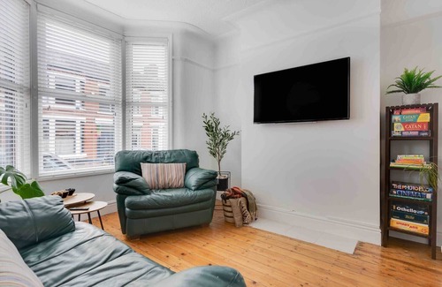 Liverpool House | Beatles Retreat | Penny Lane | W/Patio | Parking