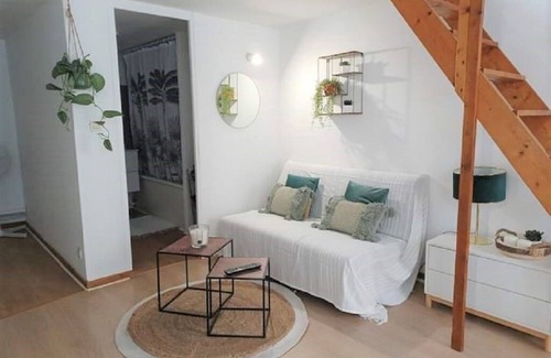 Miroir - Batignolles Apartment | Beau Duplex à la Gare du Mans