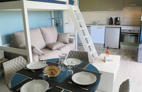 Vieux-Boucau-les-Bains Apartment | Beautiful apartment for 3 guests with WIFI, pool, TV and terrace