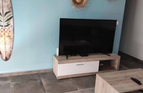 Cheray House | Beautiful new house close to beaches and shops
