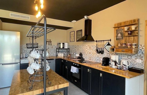 Croagnes Villa | Beautiful air-conditioned single-storey villa with private pool for 6 people