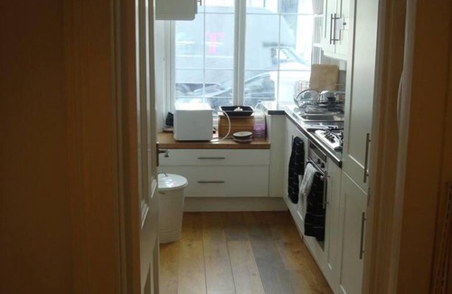 Holland Park Apartment | Beautiful 1-bed Apartment in Kensington, London