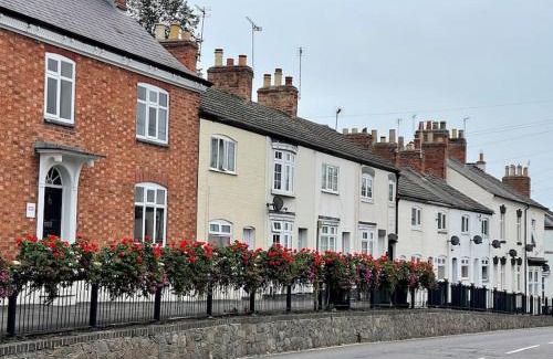 Oadby House | Beautiful, 1 Bedroom Cottage