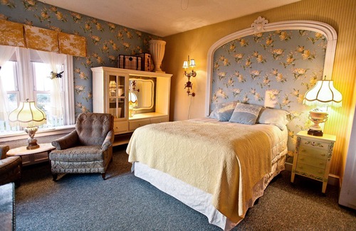 Ocean Grove House | π BEAUTIFUL 1ST FLOOR SUITE - Private Entrance - SLEEPS 4