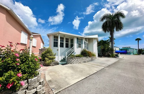 Nettles Island House | Beautiful 2 bedroom 2 full bath beach home!