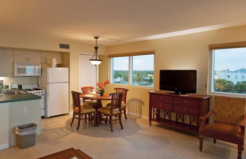Bostroms Apartment | Beautiful 2 bedroom unit at resort, sleeps 6