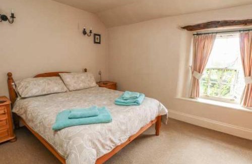 Longnor House | Beautiful 3-Bed House in Longnor near Buxton