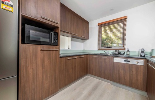 Dickson Apartment | Beautiful 3 Bedroom Townhouse Located in Dickson