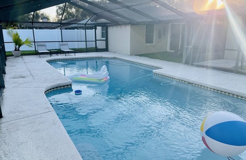 Greater Northdale House | Beautiful 4-Bedroom Villa With Private Pool
