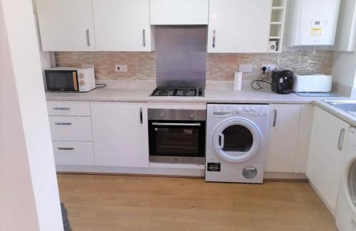 Hemel Hempstead House | Beautiful 4 Bedroom Treasure home