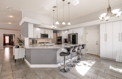 Las Vegas House | Beautiful 4 bedroom pool home in gated community