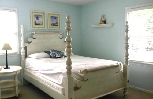 Spring Lake Heights House | Beautiful 6BR wPool Spring Lake Hts