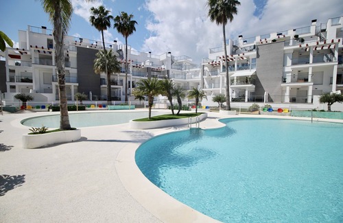 Denia Apartment | Beautiful and comfortable apartment in Denia, on the Costa Blanca, Spain with communal pool for 4 persons