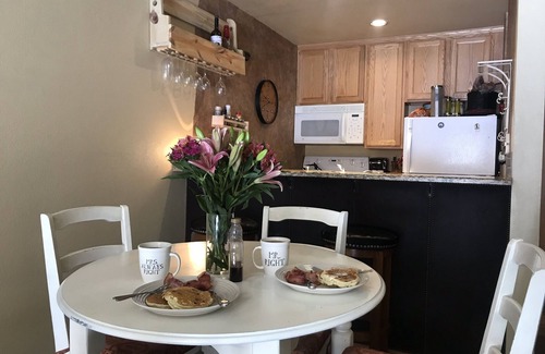Winter Park Condo | Beautiful and cozy 2bd 1ba in ideal downtown Winter Park
