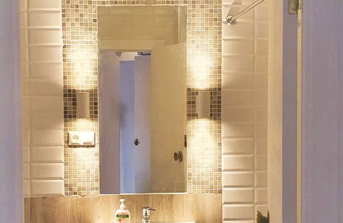 Pacifico Apartment | Beautiful and newly renovated studio 15min from the center. Optional garage (15eu./day)