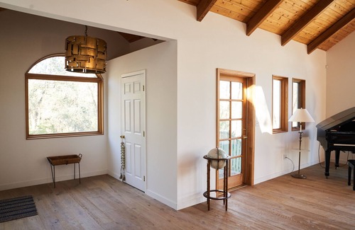 Kernville Cabin | Beautiful and spacious A Frame "Cabin" in Kernville near river and lake isabella