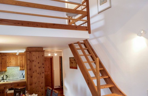 Sils-Maria Apartment | Beautiful apartment for 4 people with WIFI, TV, balcony and pets allowed