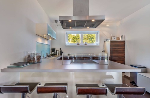Sankt Urban Apartment | Beautiful apartment for 6 people with WIFI, TV, terrace and pets allowed