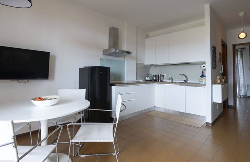 Pietrabruna Apartment | Beautiful apartment for 4 people with WIFI, TV, balcony and pets allowed