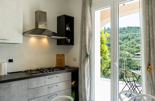 Pontedassio Apartment | Beautiful apartment for 6 guests with WIFI, pool, patio and pets allowed