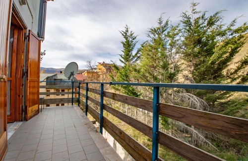 Rivisondoli Apartment | Beautiful apartment for 4 guests with balcony and pets allowed