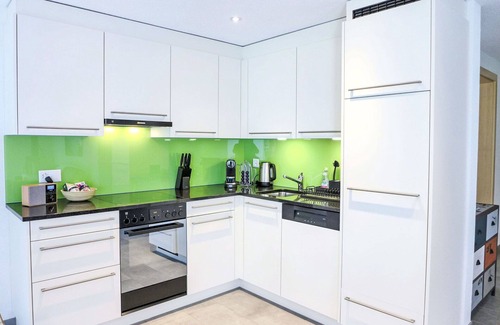 Blausee Apartment | Beautiful apartment for 3 guests with hot tub, WIFI, TV, terrace and panoramic view