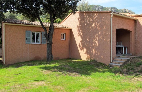Aregno Apartment | Beautiful apartment for 2 guests with WIFI, TV and terrace