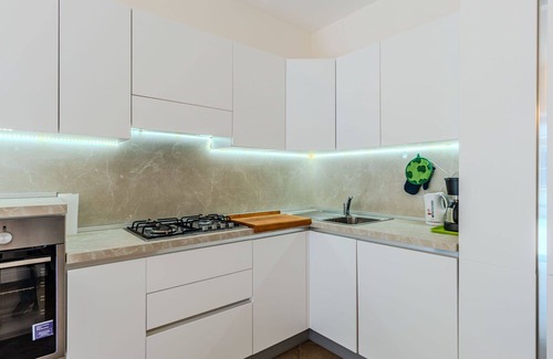 Carlazzo Apartment | Beautiful apartment for 4 people with WIFI, TV, terrace, pets allowed and panoramic view
