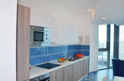 Latina Lido Apartment | Beautiful apartment for 5 people with pool, A/C, WIFI, TV, balcony and pets allowed